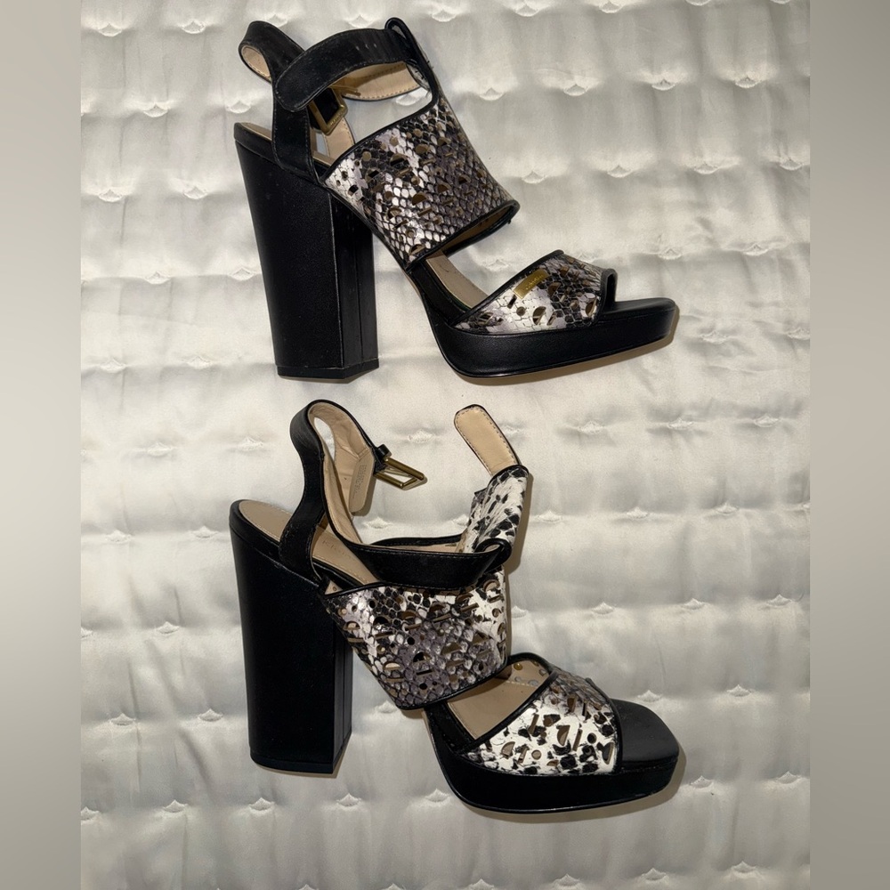 Calvin Klein snake print platform sandal heels - Picture 2 of 5